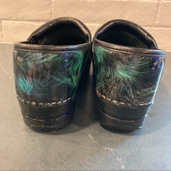 Dansko professional sz 37 US 7 feather multicolor patent clogs - Picture 10 of 16